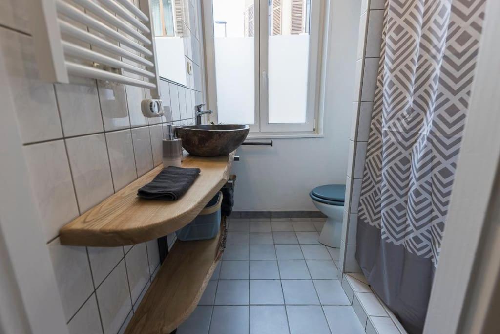 St Leon Strasbourg - Studio 3 Pers - Proche Centre Ville Luaran gambar